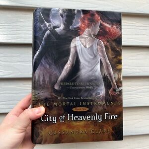 📚 4/25$ 📚 City of Heavenly Fire by Cassandra Clare | Booktok Fantasy